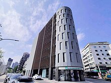 天母廣場圓環三面臨路面寬型店面