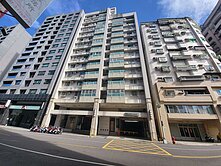 R15漢神巨蛋｜京城愛情海｜高樓裝潢三房＋車位