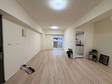 低於實登✨正黎明路全新整理四房+車位✨地點超好