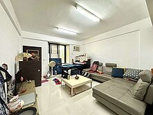 柏勳｜獨家｜北屯近14期臨路透天｜可營登｜可雙車