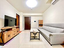 輕軌灣仔內站鼎山家樂福兩房機上車位