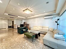 信實泡泡🏅正五期大墩路寶璽大四房車位