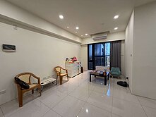 曉玫呂~台東市區三面採光三房平車