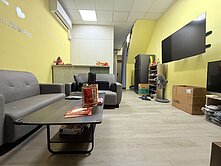 三民鼎山家樂福商圈｜輕軌C27灣仔內｜樓店