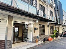 平鎮工業南路雙面臨路透天