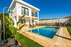 270新林段🏫住一別墅🏡角地