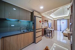 謙華2房朝南無限視野-前後陽台-百萬裝潢絕美釋出