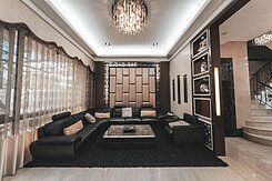 三多衛武營｜捷運國道旁｜電梯雙車別墅(專)