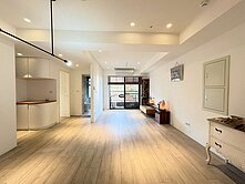 宜雄盛場質感2+1房平車