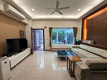 十期震後葳格學區雙車精美別墅