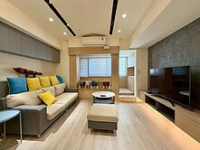 黎明核心・百萬裝潢三房＋車位 