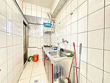 新光市場◆公園旁◆三商圈◆中高樓景觀◆電梯3房