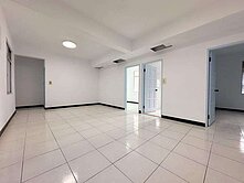 麗山棟距寬闊靜巷四房/12米陽台/雙衛浴有窗