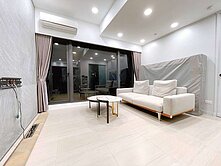 捷運巨蛋生態園區★輕屋齡質感2改1房+平面車位