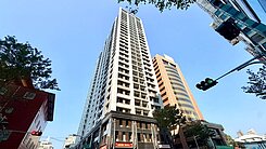 ★ㄑ亞灣星玥灣景觀高樓｜邊間三房平車