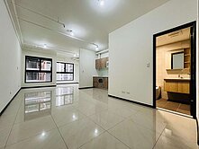 河堤世界│全新附全屋裝潢│高樓採光二房