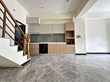 勝利寶仁學區優質全新車庫透天 幸福買賣