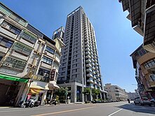 鼎金商圈上東京靚麗挑高樓店+平車