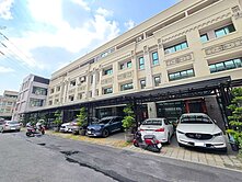 【吳虹誼】近高鐵✭輕屋齡✭臨路雙車美墅