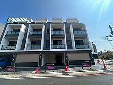 (馬斯)新社區全新臨路雙車透天住店