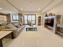 美術館｜雙平車｜3房3衛｜百萬裝潢