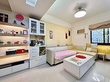 鼎山明誠生活圈賣場多百貨多紫京城優質明亮2房