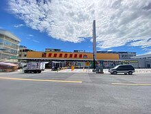 五甲商圈臨路邊間透天三樓