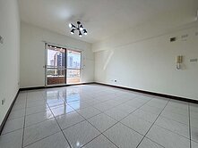 誠售價可談!鼎力路緯城貴賓三房平移車位｜鼎中商圈