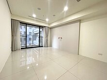 南屯總太拾光｜輕屋齡次頂樓精裝三改二房+平車