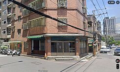 (屋主急售)雙捷運旁三角窗店面使用約48坪