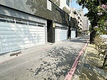 前鎮區✅河景面寬雙車電梯別墅✅河畔第一排典雅裝潢