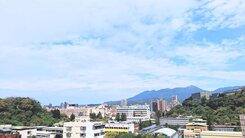 🌿 同時擁有山景、河景與大露台的家？