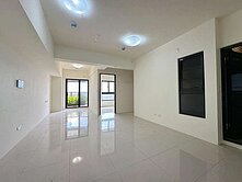 ▸高大特區✨山河海景觀．全新三改二+平車✨邊間