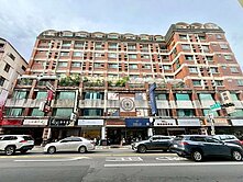 ★正東區~日光佳園~超大露台舒適美4房+平車