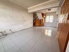 楠梓日月光公園首排可看海五房樓中樓