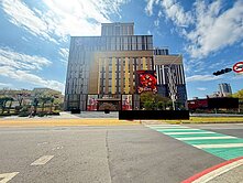 R13富邦BOT義享天地★陽台進出大3房平移車位