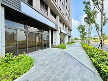 ☘️沙鹿車站旁和築T1~全新9米面寬金店面+平車