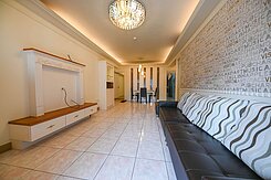 三鐵共構高樓層靓麗三房 雙車位