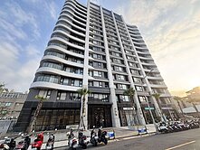 仁武公園旁店面｜豪宅聚落・有車位・靜態營業首選
