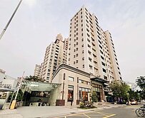 輕軌美術館站｜南美術波堤採光大二房附車位