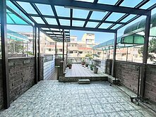 龍科大露台車庫美墅