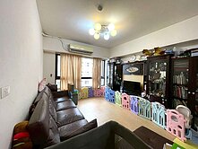 小茜推薦頭湖學區人見仁愛的邊間兩房車