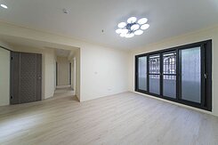 💥裕誠河堤商圈｜翻新採光三房＋平面車位💥