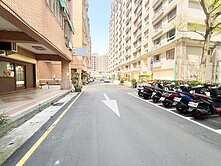 🍀近華勛商圈七米大面寬賺錢一樓店面+機車位🍀