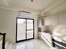 九份子輕屋齡明亮方正雙車墅