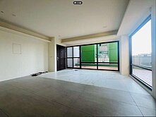 北區近G7站城市桂冠次頂樓機上車位 大露臺視野戶