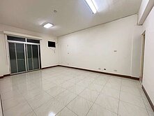 超便宜超大坪數福東國小陽台進出面公園綠地三房平車