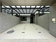 專簽｜沙鹿鹿陽國小旁｜臨路全新五房雙車電梯別墅