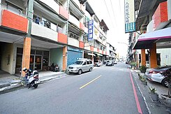 屏東市中華路店住