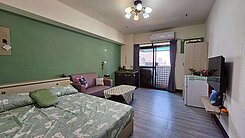 近美麗島捷運有陽台套房六合夜市旁